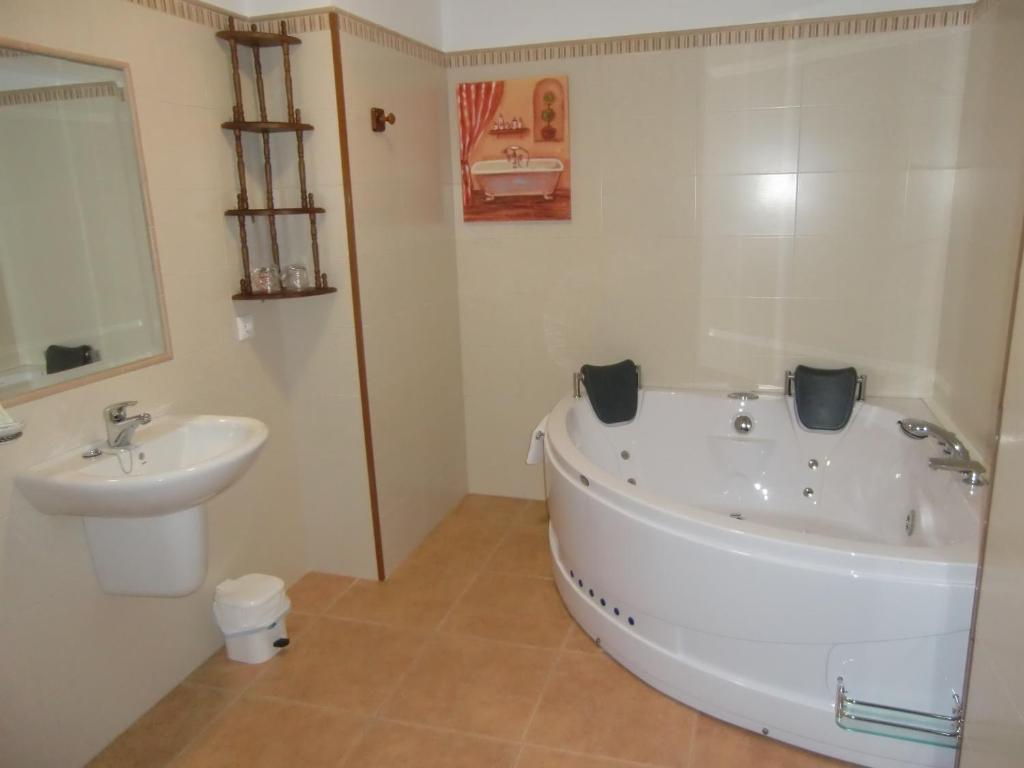 Hostal O Lar Da Avoa Castrelo  Habitación foto